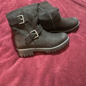 Stylish Black knee high Boots for Women NWT sz8